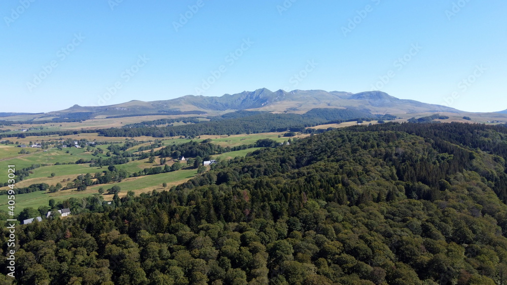 lacs et volcans d'Auvergne autour du puy de Sancy