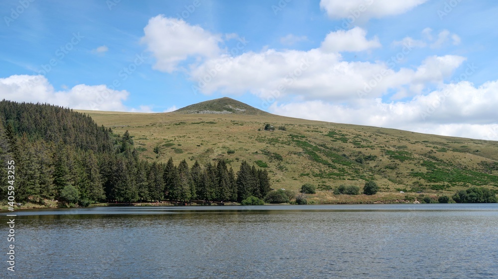 lacs et volcans d'Auvergne autour du puy de Sancy lacs et volcans d'Auvergne autour du puy de Sancy