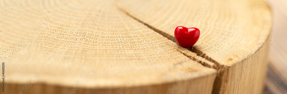 Valentines Day background with hearts. Red heart on old wood. Holidays card with copy space Valentines Day background with hearts. Red heart on old wood. Holidays card with copy space