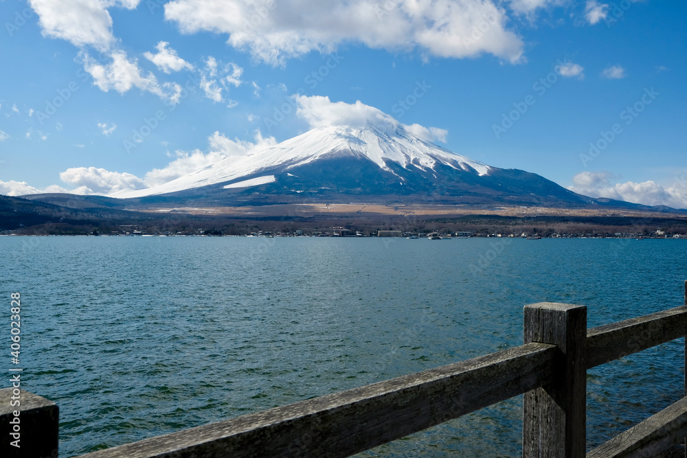冬晴れの富士山