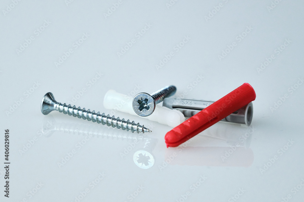 Tornillos y tacos para trabajos manuales y bricolaje Tornillos y tacos para trabajos manuales y bricolaje