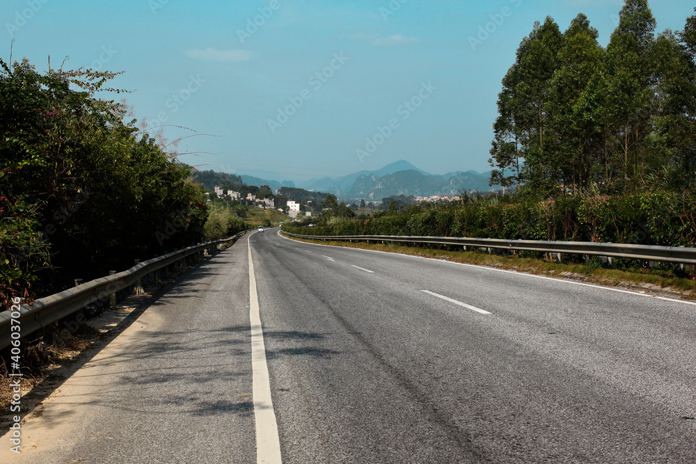 A road leading to the mountain village 