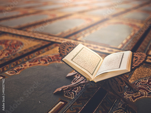 Fototapet Islam holly book Quran koran