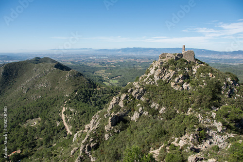 Paisaje mediterráneo en el Penedés. paseo hasta el Montmell. photo