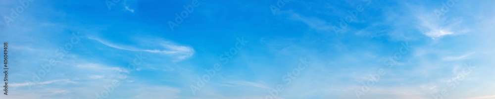 Fototapeta premium Panorama sky with cloud on a sunny day. Beautiful cirrus cloud.