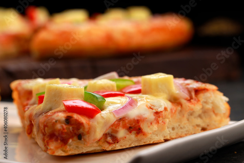 Pizza_Paneer Makhani