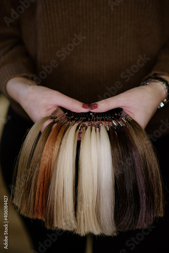 Obraz na płótnie Hair samples of different colors. w salonie