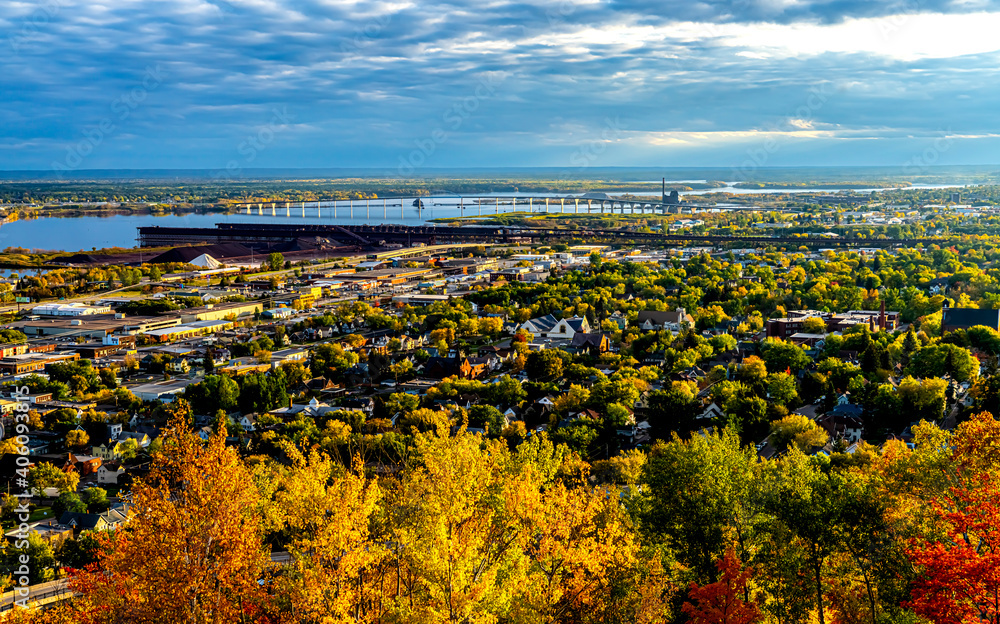 PHOTOS OF ST LOUIS BAY IN DULUTH MINNESOTA SHOT FROM SKYLINE TRAIL INCLUDES FALL  COLORS