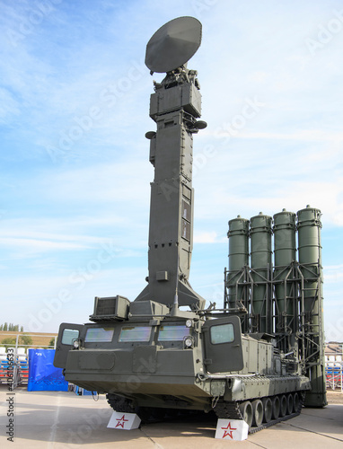  Launcher S-300V4 at a military training ground photo