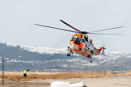 Seaking helicopter landing rescue photo