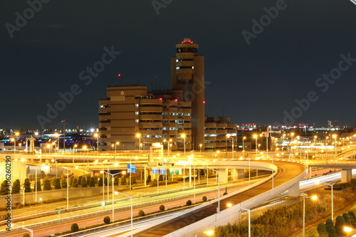 羽田空港 管制塔 首都高速道路 Haneda Airport Control tower Metropolitan Expressway Japan photo