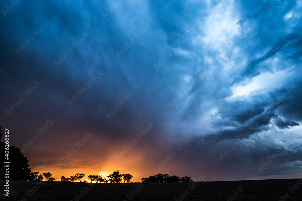 Fototapeta premium Storm Sunset