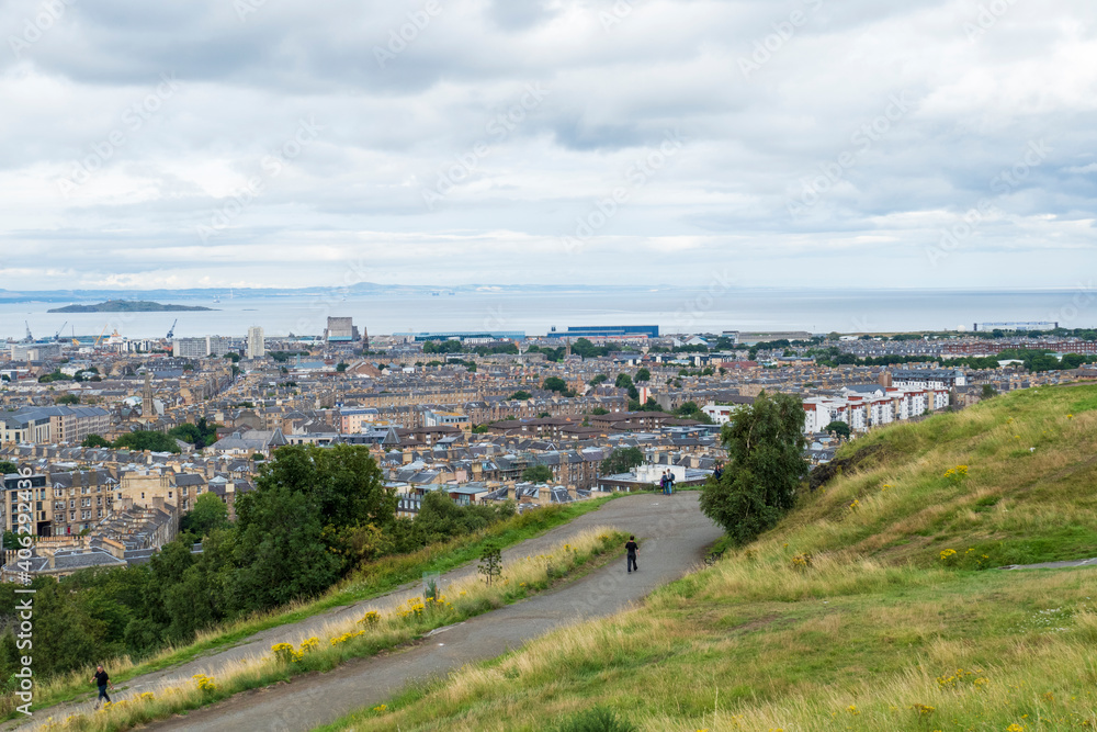 Blick vom Calton Hill aus auf Edinburgh