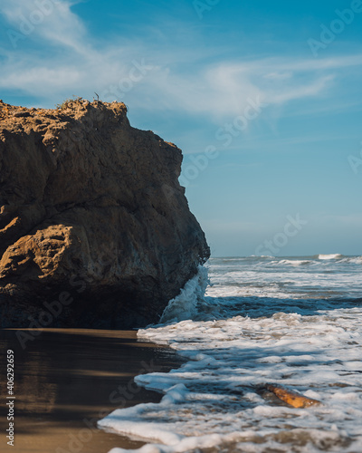 sea and rocks