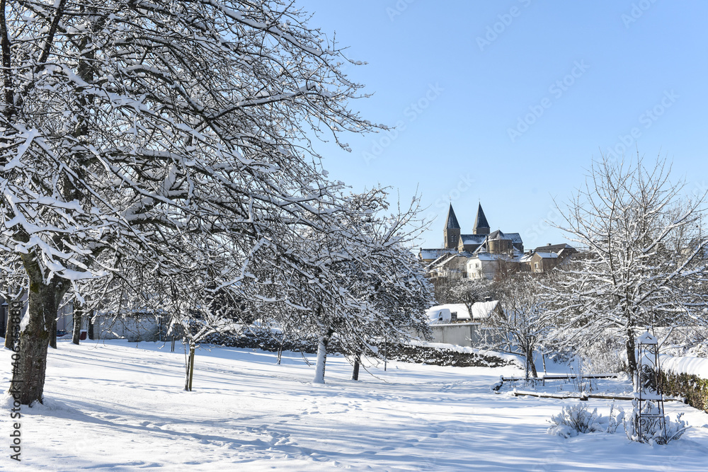 Belgique Wallonie Habay eglise neige hiver