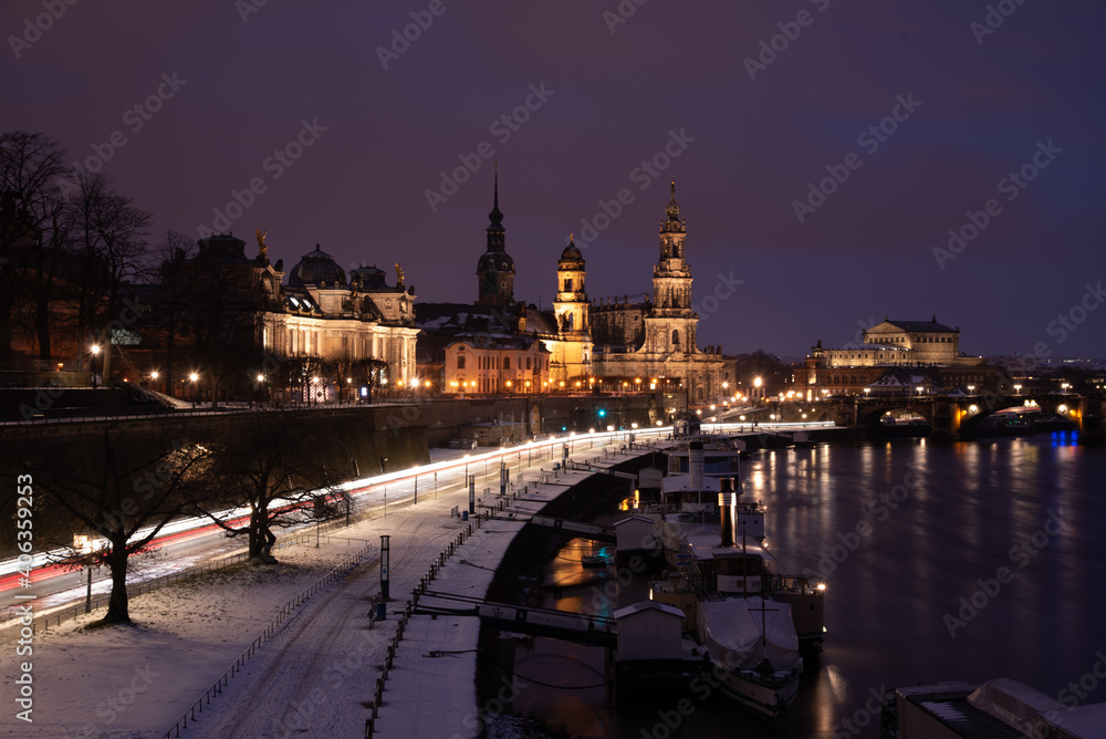 Fototapeta Dresden im Winter; Schnee