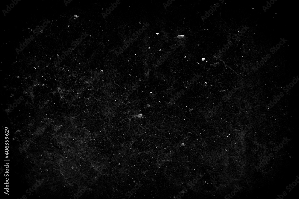 Obraz premium White Grunge Sketch, Dusts, and Grains on Black Background, Suitable for Overlay and Screen Filter.