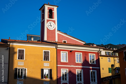 Εκτύπωση καμβά Massa, Toscana: uno scorcio di Piazza Mercurio nel centro storico della città