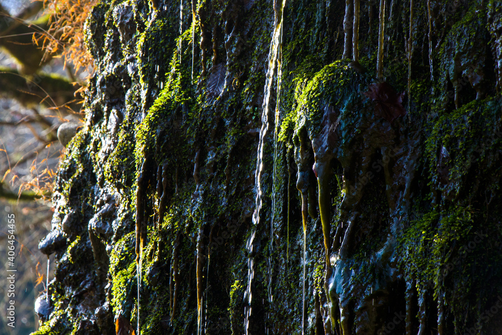 water cliffs and moss close-up water cliffs and moss close-up