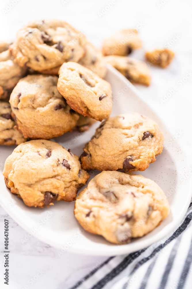 Baking cookies