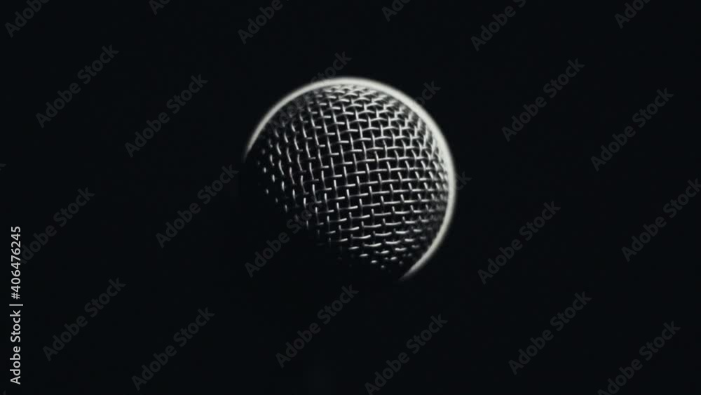 Lighty slowly rotating around microphone in complete darkness Lighty slowly rotating around microphone in complete darkness