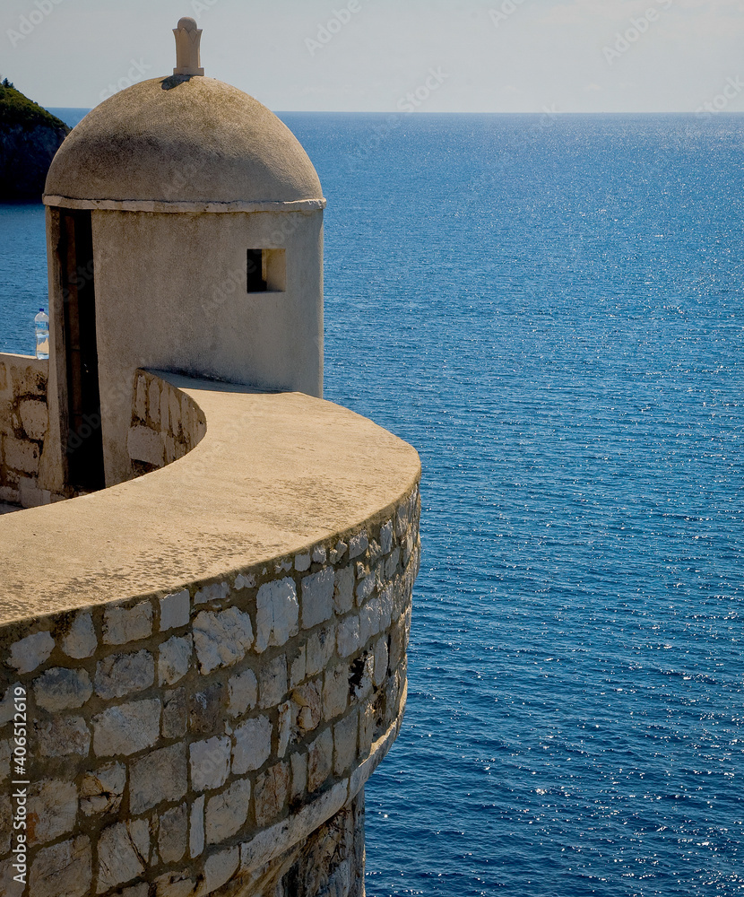Dubrovnik fortress city wall gun tower．