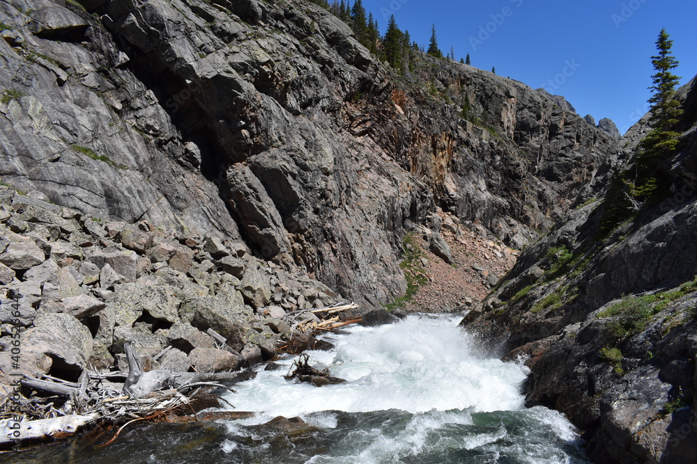 Obraz premium Mountain Stream Absaroka Beartooth Wilderness Montana 2017