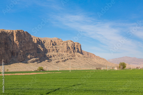 イラン ナグシェ・ロスタム遺跡周りの風景 