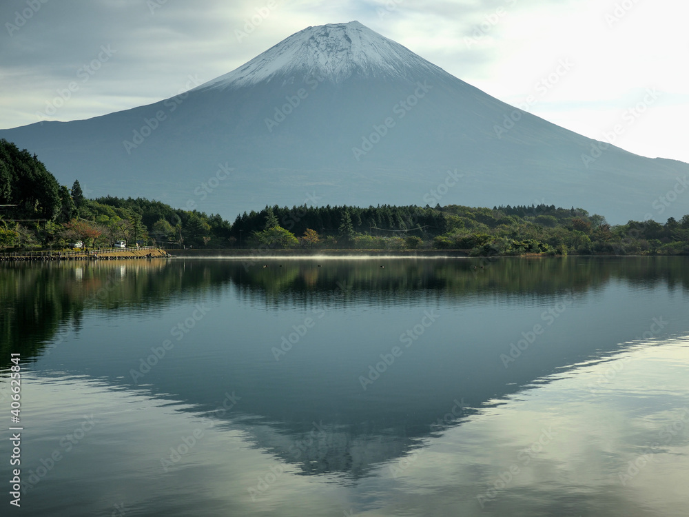 静岡県･田貫湖と富士山