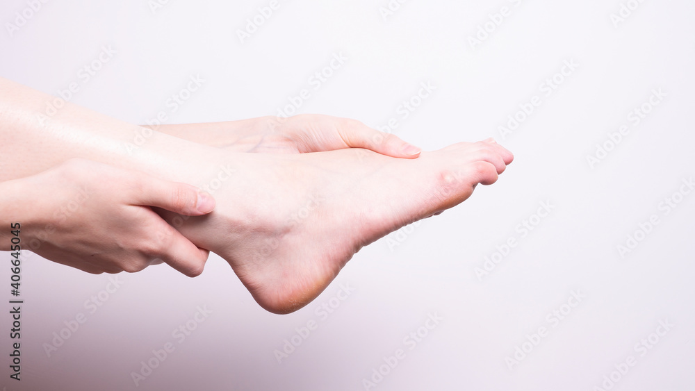massage of leg muscles with hands, leg pain massage of leg muscles with hands, leg pain