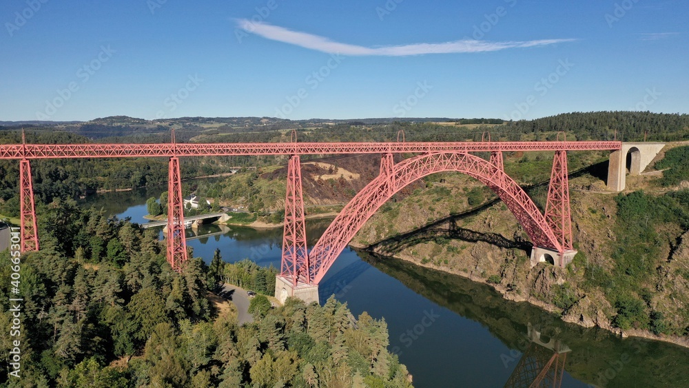 Fototapeta premium viaduc de Garabit dans le Cantal