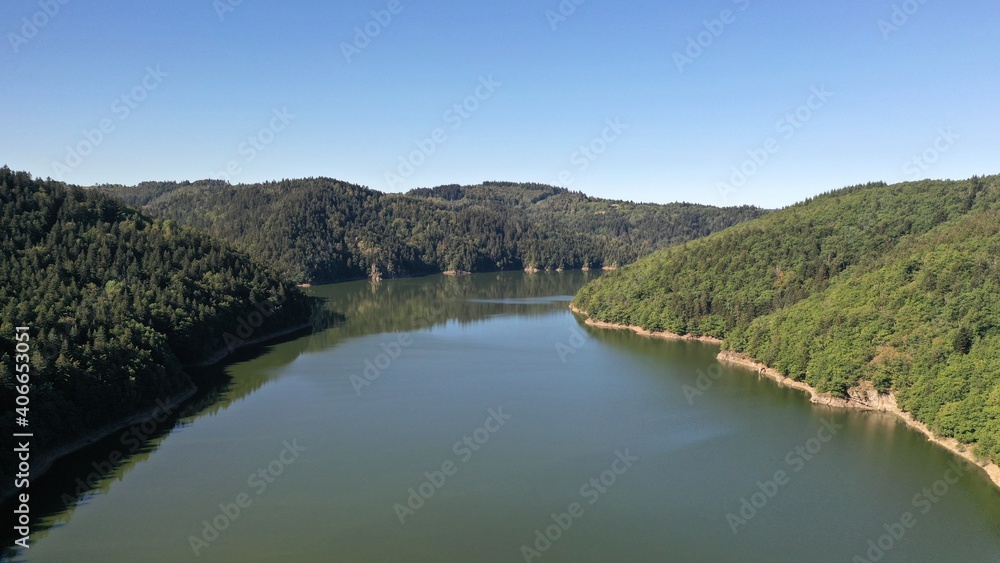 vue aérienne des gorges de la Truyère en Aveyron vue aérienne des gorges de la Truyère en Aveyron