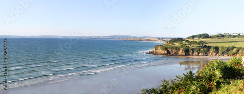 Douarnenez. Panoramique sur la plage du Ris et la baie. Finistère. Bretagne 