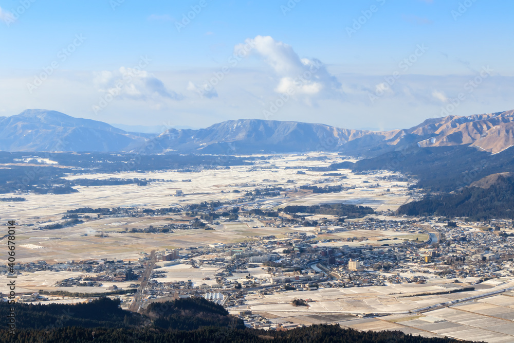 冬の大観峰から見た阿蘇市内　熊本県　 Aso city seen from Daikanbo in winter Kumamoto-ken
