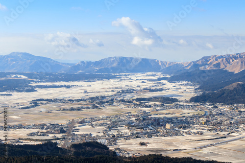 冬の大観峰から見た阿蘇市内 熊本県 Aso city seen from Daikanbo in winter Kumamoto-ken