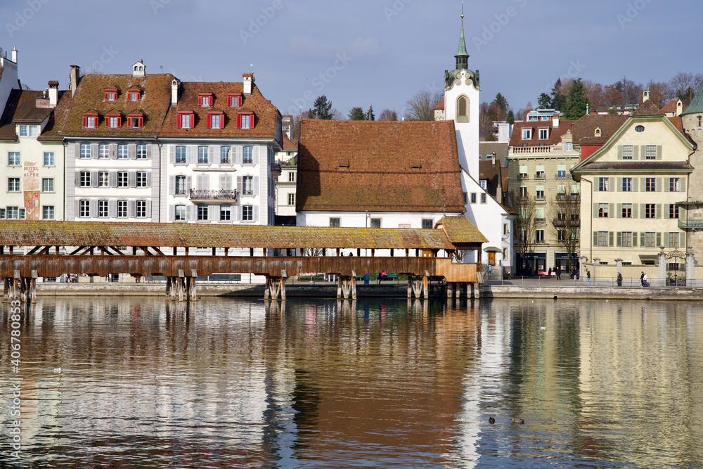 Fototapeta premium Old town of Lucerne with lake Lucerne. Photo taken January 8th, 2021, Lucerne, Switzerland.