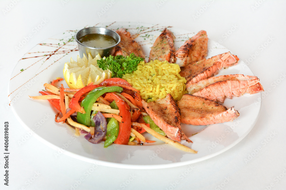 Assiette de crevettes et légumes 