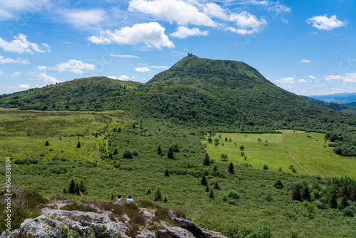 Contempler le Puy de Dôme