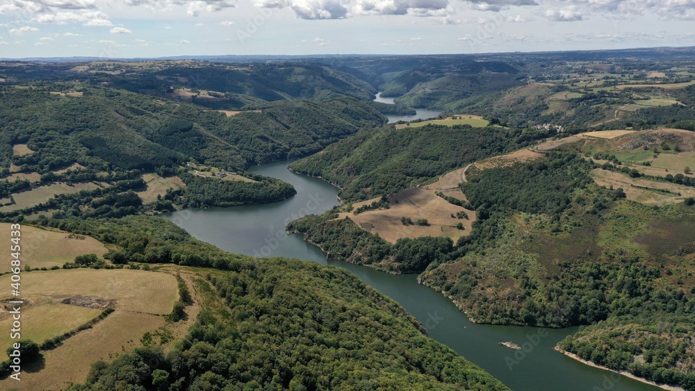 Gorges de la Truyère et ruines du château d'Alleuze