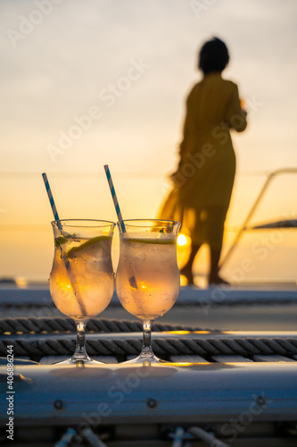 Canvas Print drink colorful cocktail in party on cruise