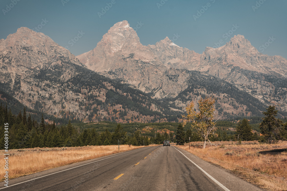mountain peaks and glaciers in the tetons mountain peaks and glaciers in the tetons