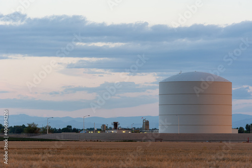 фотографія Nampa Idaho Farmland Silo Evening Sunset