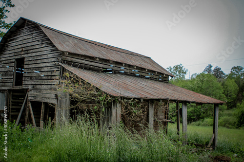 old abandoned barn  © LifeGemz