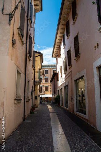 Fototapeta Naklejka Na Ścianę i Meble -  Peschiera del Garda, Venetien, Italien