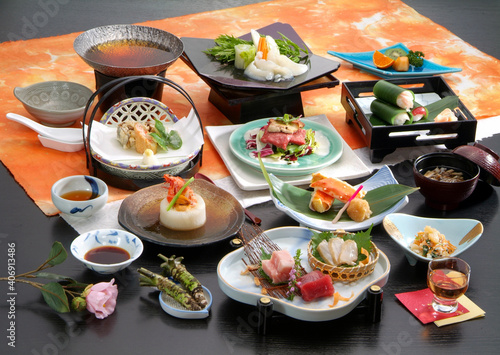 会席 和 料理 刺身 鮪造り 調理 煮付 懐石 盛り付け 和食 日本新鮮 鮮魚 お刺身 JAPAN