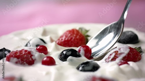 yogurt with berries