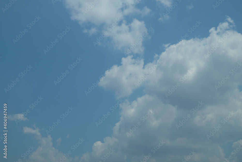 Obraz premium Blue sky and white cloud.