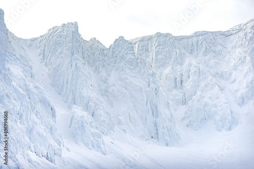 Snow cauldrons, a place covered with snow in the Polish mountains Karkonosze. © Kozioł Kamila