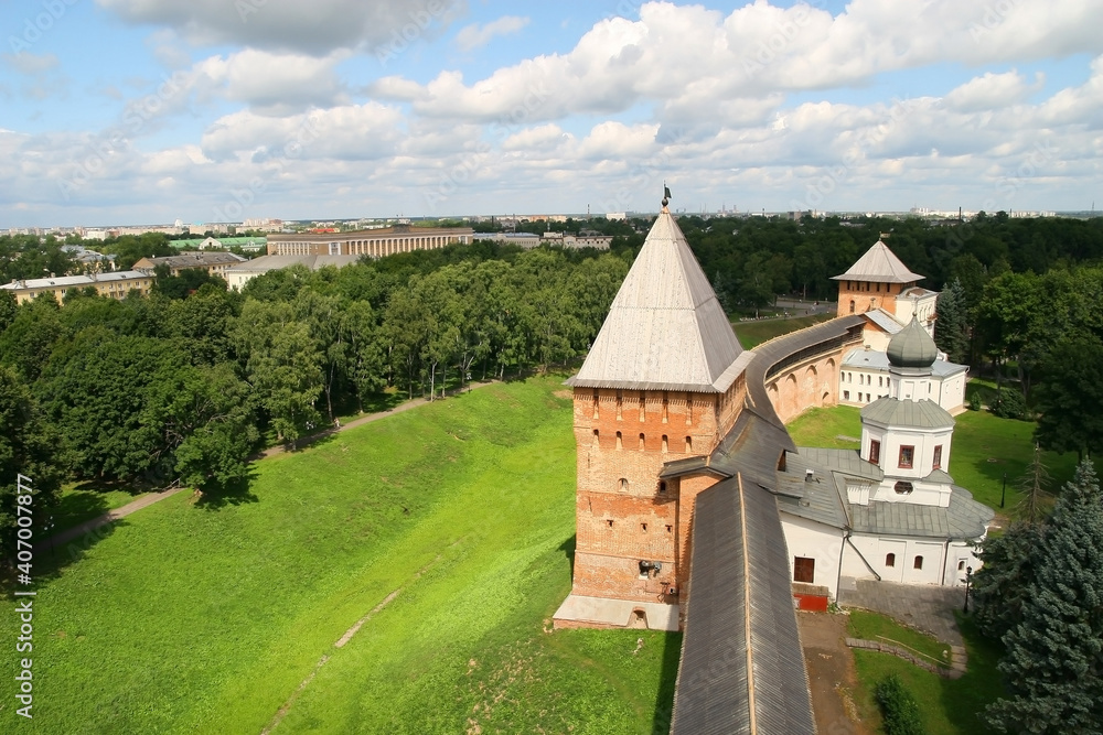 The Novgorod child (also the Novgorod Kremlin) is a fortress of Veliky Novgorod. Detinets is located on the left bank of the Volkhov River.