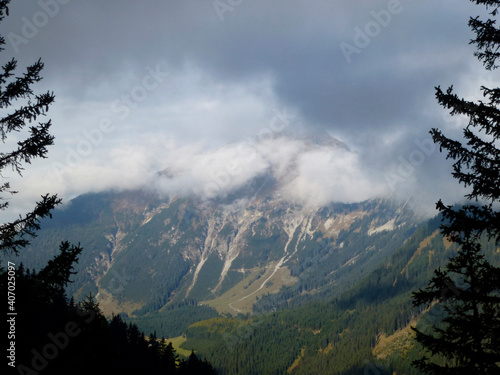 Hiking tour to Pleisspitze mountain, Tyrol, Austria © BirgitKorber